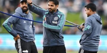 bhuvneshwar kumar faces pressure ahead of third t20i against new zealand