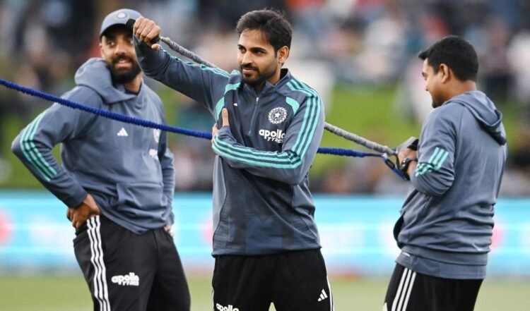 bhuvneshwar kumar faces pressure ahead of third t20i against new zealand