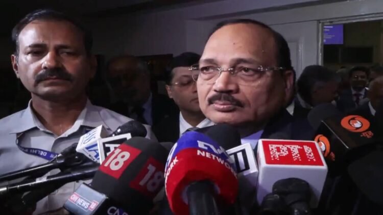 राहुल गांधी के सुप्रीम कोर्ट की ओर मार्च से पहले मीडिया के सामने आए CJI सूर्यकांत, कहा- ‘SC के दरवाजे सभी के लिए खुले’