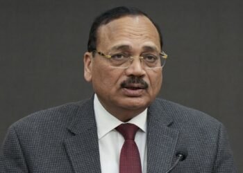 CJI सूर्यकांत बोले- जल्द फैसला करेंगे, CEC कानून को संविधान पीठ भेजने का आदेश वापस लेने की मांग पर होगी सुनवाई