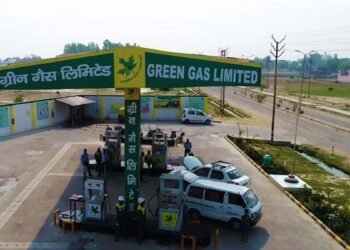 CNG की कीमतों में 3.25 रुपये तक की बढ़ोतरी, लखनऊ और आगरा में 107 रुपये प्रति किलो तक पहुंचा रेट