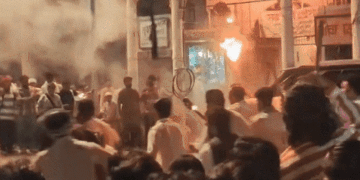 कानपुर में हाथों में मशाल लेकर दौड़े दंगाई:‘गांधी एंड माय मदर’ फिल्म की शूटिंग, लखनऊ से मॉरिस माइनर कार भी पहुंची