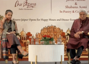 शबाना बोलीं-मुझ पर लिखी कविता जावेद साहब को याद नहीं:अख्तर बोले- कामयाबी पर इतराना नहीं और नाकामी को मेडल नहीं बनाना चाहिए