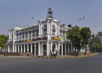 दिल्ली में प्रोटेस्ट की वजह से 2000 करोड़ रुपये का कारोबार ठप, 10 अक्टूबर को 20 लाख से ज्यादा व्यापारी हुए प्रभावित