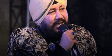 Anupam Kher Supports Daler Mehndi