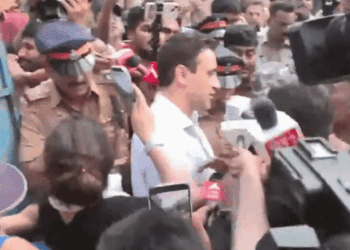 एक्टर इमरान खान पर मुंबई में FIR दर्ज:CJP प्रदर्शन में पुलिस ने डिटेन किया था; रिहाई के बाद गर्लफ्रेंड बोलीं- पुलिस ने कैब नहीं करने दी