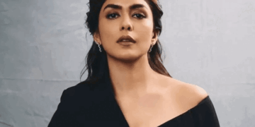 Mrunal Thakur Slams Trolls | Defends Katrina Kaif & Kriti Sanon