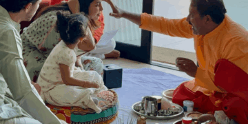 Priyanka Chopra Nick Jonas & Malti Marie Celebrate Dussehra Puja Photos