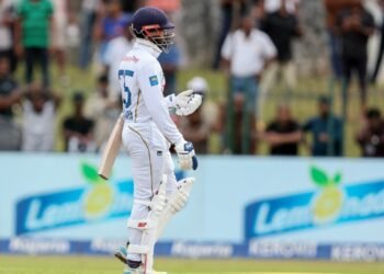 Dhananjaya de Silva ने छोड़ी Sri Lanka Test Team की कप्तानी, बतौर खिलाड़ी खेलेंगे