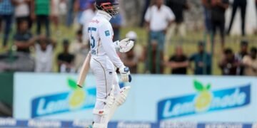 Dhananjaya de Silva ने छोड़ी Sri Lanka Test Team की कप्तानी, बतौर खिलाड़ी खेलेंगे