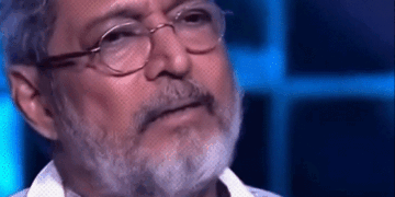 Amitabh Bachchan Pays Tribute To Nana Patekar