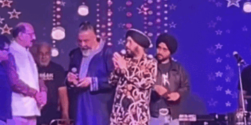 दलेर मेहंदी को अपमानित करने वाले मंत्री ने माफी मांगी:फोन पर की बात; परफॉर्मेंस रोककर कहा था, शराब पीकर गाना गा रहे हो