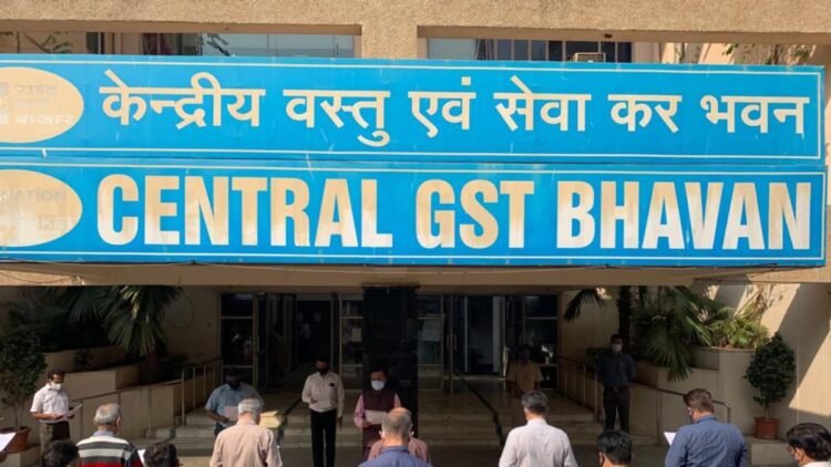 GST अधिकारियों से गिरफ्तारी का अधिकार छीन सकता है काउंसिल, आपराधिक कार्रवाई की सीमा बढ़ाकर ₹5 करोड़ करने पर भी विचार