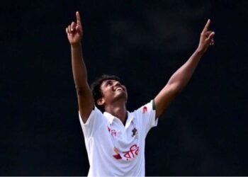 Hasan Mahmud की Hat-trick से अफगानिस्तान पस्त, Bangladesh ने बनाई 329 रन की मजबूत बढ़त