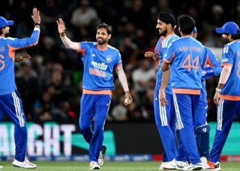 india beat new zealand by four wickets in record christchurch t20i run chase