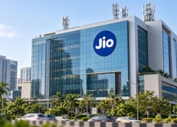 Jio IPO को लेकर संस्थागत निवेशकों में जबरदस्त क्रेज, ₹8110 करोड़ की एंकर बुक पर लगीं ₹2.5 लाख करोड़ की बोलियां