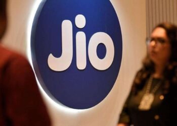 Jio IPO को दूसरे दिन भी मिला शानदार रिस्पॉन्स, निवेशकों में दिखा उत्साह; जानें GMP और सब्सक्रिप्शन का ताजा हाल
