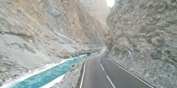 पीएम मोदी देश को समर्पित करेंगे 298 km लंबी निम्मू-पदुम-दारचा रोड, लेह एयरपोर्ट के नए टर्मिनल का भी करेंगे उद्घाटन