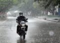देश के सात राज्यों में आज मूसलाधार बारिश के आसार, केरलम-तमिलनाडु में ऑरेंज अलर्ट; 60 KM/h की रफ्तार से चलेंगी हवाएं