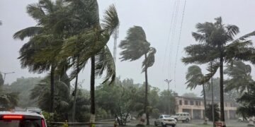 छत्तीसगढ़-ओडिशा-झारखंड तक पहुंचा चक्रवाती तूफान, यूपी-बिहार से लेकर हरियाणा तक असर; 7 राज्यों में भारी बारिश का ऑरेंज अलर्ट