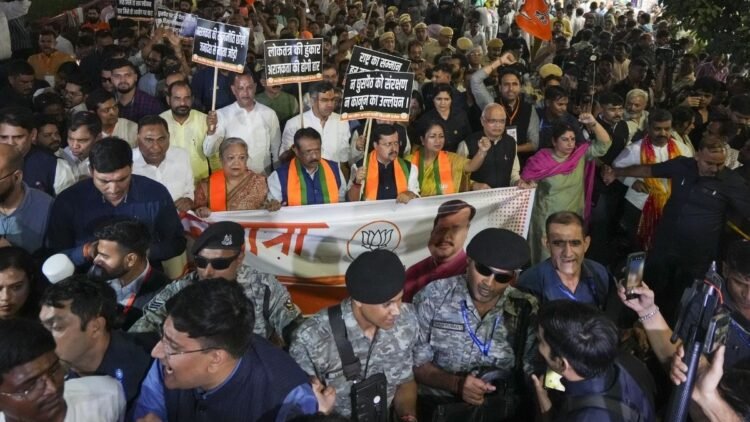 राहुल गांधी की रैली से पहले व्यापारियों के सपोर्ट में नितिन नवीन ने निकाला ‘लोकतंत्र बचाओ, अराजकता हटाओ’ मार्च, जानें क्या कहा?