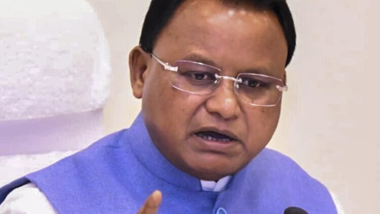 ओडिशा में भ्रष्टाचारियों पर बड़ा एक्शन, 41 कर्मचारी बर्खास्त, 91 रिटायर्ड कर्मियों की पेंशन बंद