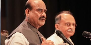 ‘ CEC ज्ञानेश कुमार के खिलाफ विपक्ष नया महाभियोग प्रस्ताव लाया तो तय प्रक्रिया का होगा पालन’, बोले- स्पीकर ओम बिरला