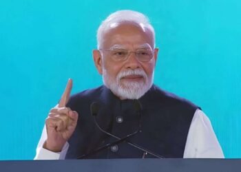ब्लूमबर्ग फोरम में PM मोदी ने दुनिया को दिखाया विकास का नया रास्ता, कहा- तकनीक का असली लक्ष्य लाखों लोगों की क्षमता बढ़ाना