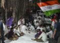 CEC के खिलाफ प्रदर्शन के बीच राहुल-प्रियंका से गृह मंत्रालय के संपर्क का दावा खारिज, PIB Fact Check ने बताया फर्जी