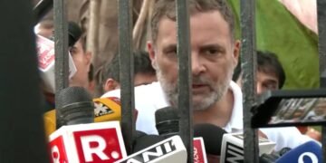 ‘हमारे देश के साथ जो किया गया, वह देशद्रोह, कोई भी बच नहीं पाएगा,’ आकाशवाणी के अंदर से बोले राहुल गांधी