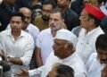 लगातार तीसरे दिन सड़क पर उतरे राहुल गांधी, हजारों कार्यकर्ताओं के साथ किया प्रदर्शन; जानिए दिनभर क्या-क्या हुआ