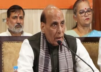 ‘बांग्लादेश की तर्ज पर रिजीम चेंज की कोशिश, इनका एजेंडा देश में आग लगाना’, राजनाथ सिंह का विपक्ष पर जोरदार हमला