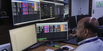 27 October, 2026 Stock Market Highlights: लाल निशान में बंद हुआ बाजार, इन शेयरों में जोरदार तेजी