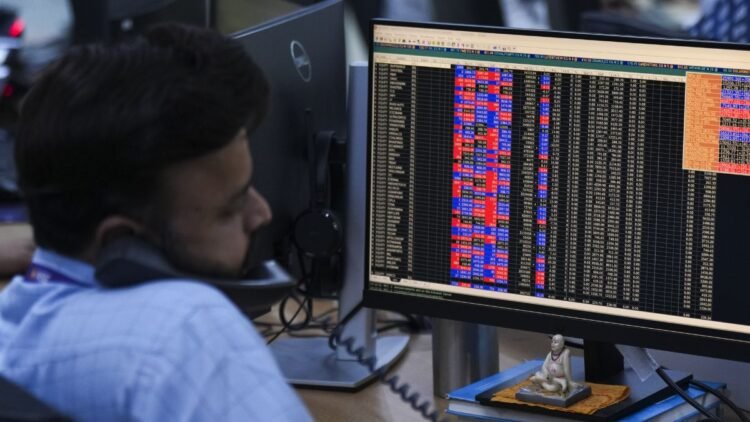 26 October, 2026 Stock Market Highlights: बढ़त लेकर बंद हुआ शेयर बाजार- अडाणी पोर्ट्स, एटरनल समेत ये स्टॉक्स चमके