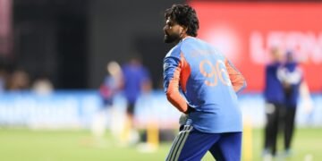 india beat new zealand in first t20i as shreyas iyer praises naman dhir