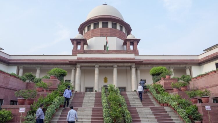 रेप और यौन हिंसा पर SC सख्त, पुलिस से पूछा- क्राइम रोकने के लिए क्या कर रहे? अपराधियों के मन में पैदा कीजिए खौफ