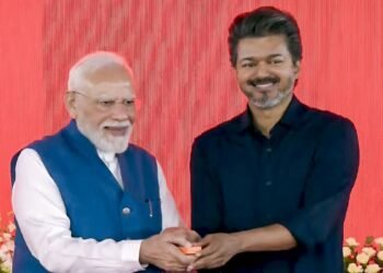 तमिलनाडु CM विजय ने मंच से ही PM मोदी से कीं 6 रिक्वेस्ट, जानें उनके सामने क्या-क्या मांगें रख दीं