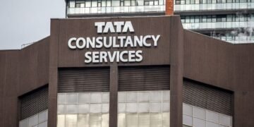 देश की दिग्गज IT कंपनियों को अमेरिका ने दिया झटका, TCS ने कर्मचारियों और ग्राहकों को लेकर कही बड़ी बात