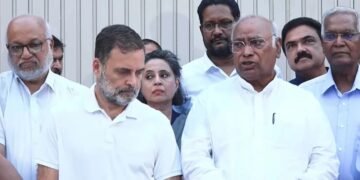 ‘लोकतंत्र को बचाने की लड़ाई में हम एकजुट’, विपक्षी नेताओं के साथ बैठक के बाद बोले राहुल गांधी; जानें बाकी लीडर्स ने क्या कहा
