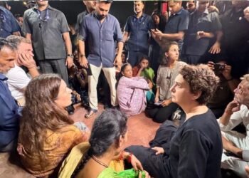 अंकिता भंडारी मर्डर केस में इंडिया गेट पर धरना दे रहे उसके माता-पिता पुलिस हिरासत से रिहा, कई कांग्रेसी नेता अभी भी डिटेन
