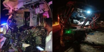 कर्नाटक में बस और ट्रक के बीच आमने-सामने की टक्कर, 4 लोगों की मौत, 14 घायल
