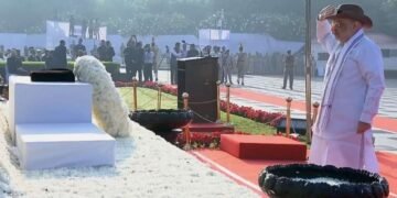 अमित शाह ने 36,852 शहीद पुलिसकर्मियों को किया नमन, इस साल जुड़े 154 नए नाम